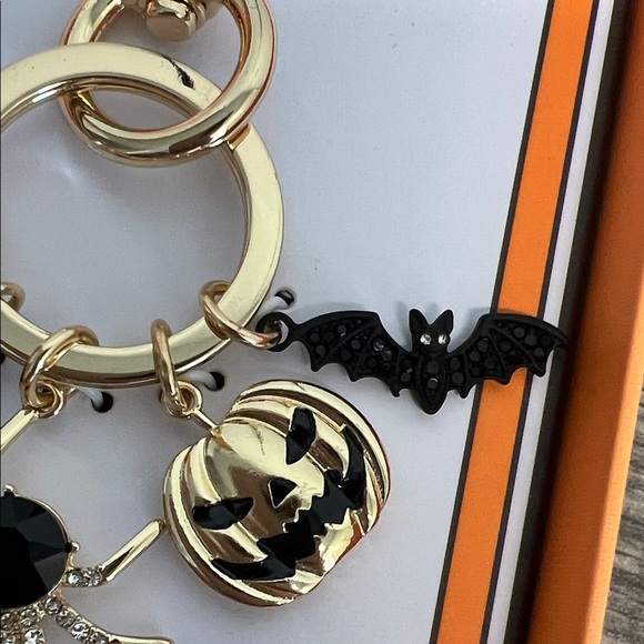Halloween Bag Charm ~ 🎃👻🦇🕷️ - Picture 6 of 8